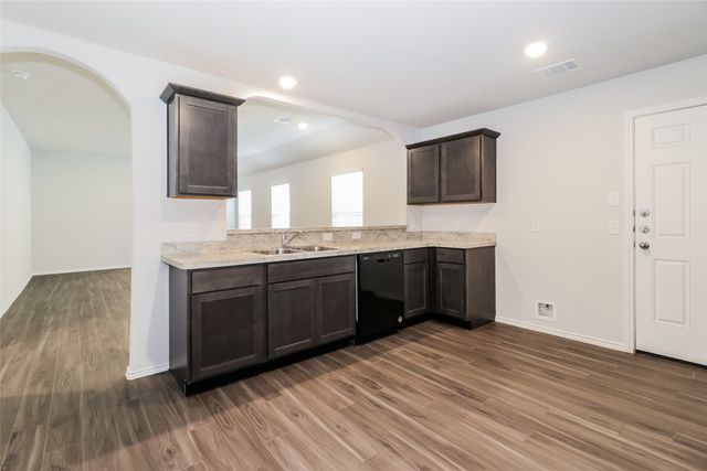 432 Woodhouse Way, Everman, TX 76140