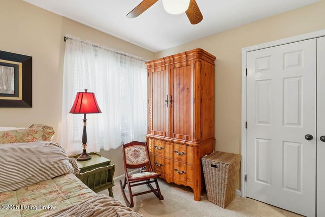 1000 Hobbs Ln, Fisherville, KY 40023