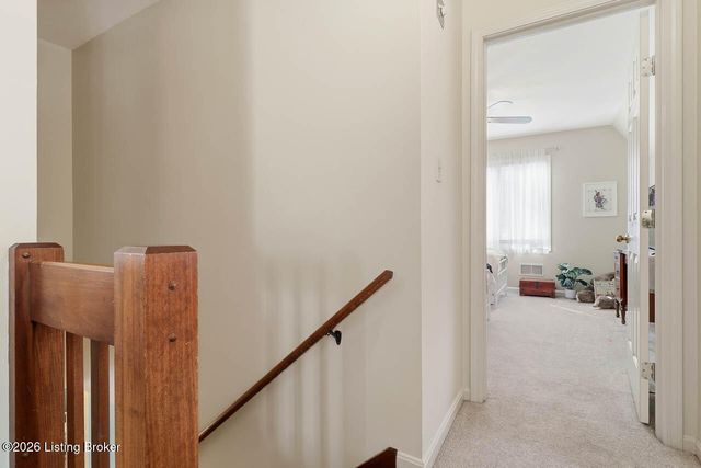 1000 Hobbs Ln, Fisherville, KY 40023