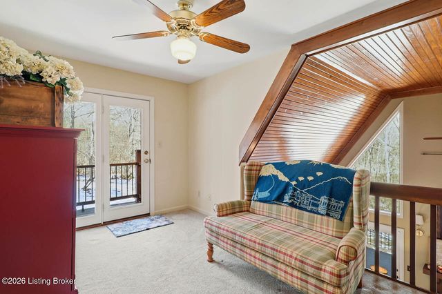 1000 Hobbs Ln, Fisherville, KY 40023