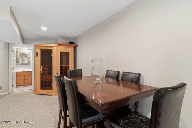 1000 Hobbs Ln, Fisherville, KY 40023