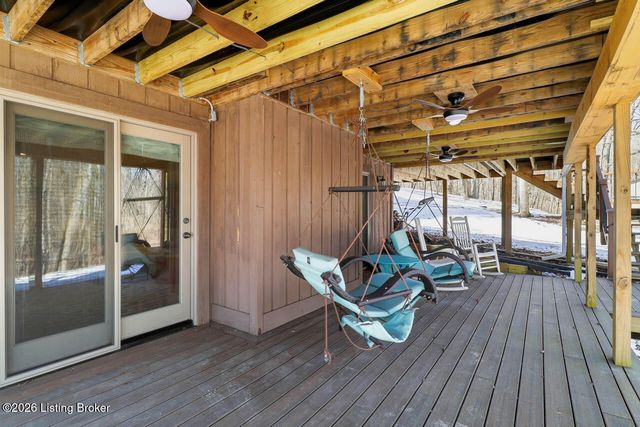 1000 Hobbs Ln, Fisherville, KY 40023