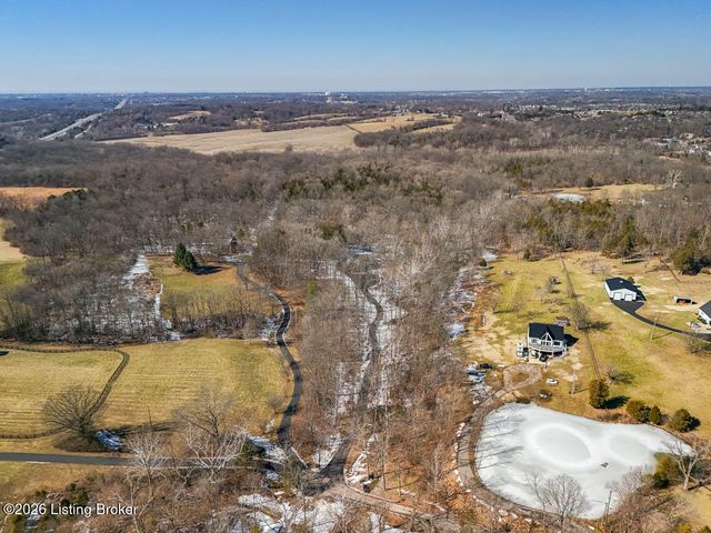 1000 Hobbs Ln, Fisherville, KY 40023