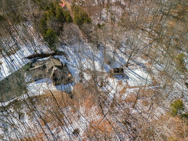 1000 Hobbs Ln, Fisherville, KY 40023