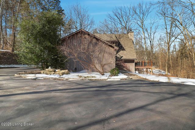 1000 Hobbs Ln, Fisherville, KY 40023