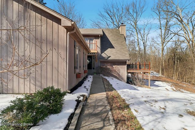 1000 Hobbs Ln, Fisherville, KY 40023