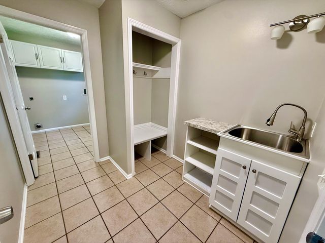 1724 Ramblewood Avenue, Columbus, OH 43235