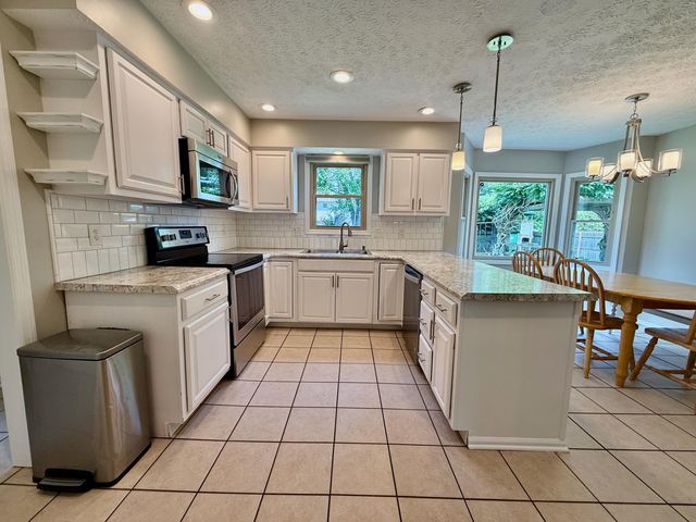 1724 Ramblewood Avenue, Columbus, OH 43235