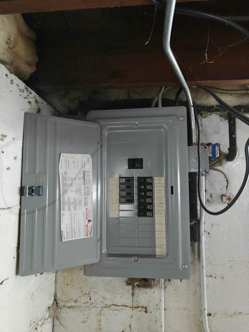 1567 Rutledge Street, Gary, IN 46404