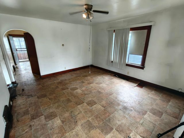 1567 Rutledge Street, Gary, IN 46404