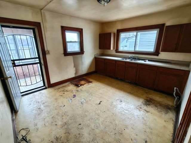 1567 Rutledge Street, Gary, IN 46404