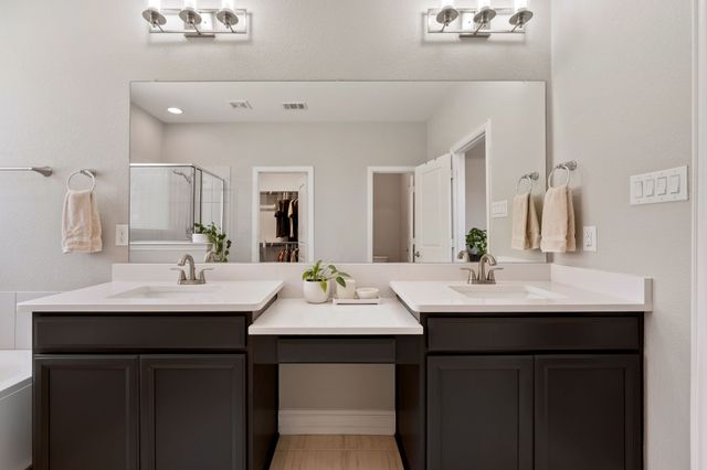 1413 Bellingham Lane, Garland, TX 75044