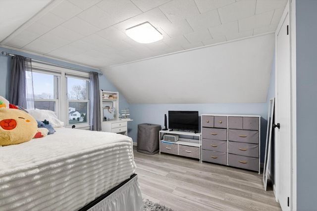 58 Leo Ave, Dracut, MA 01826