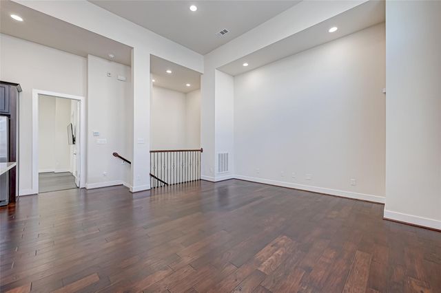 36 N Hutcheson Street, Houston, TX 77003