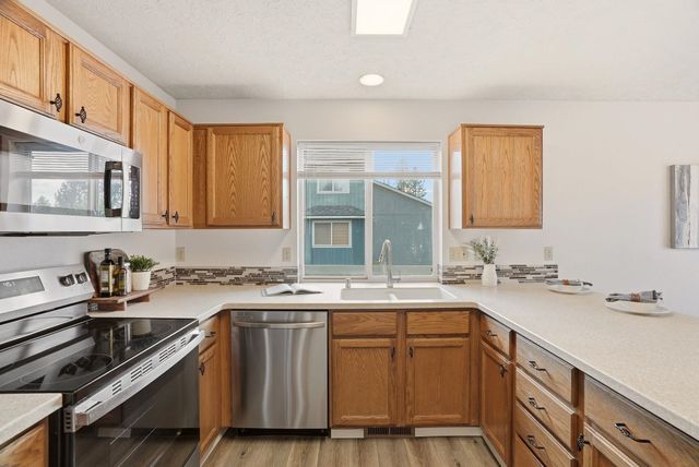 6302 W Selkirk Ave, Spokane, WA 99208