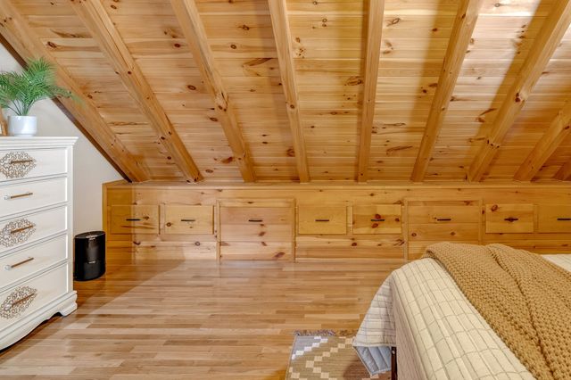 1105 Fairways Dr, Smithville, TN 37166