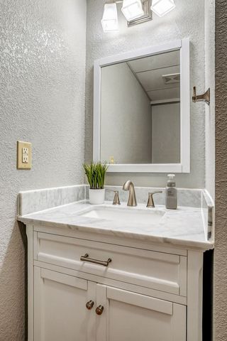 1105 Fairways Dr, Smithville, TN 37166