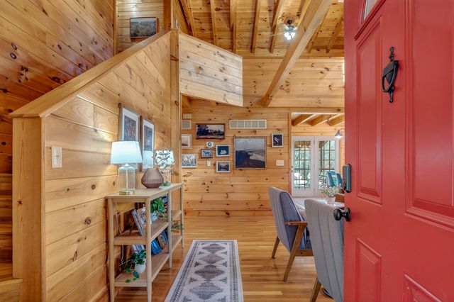 1105 Fairways Dr, Smithville, TN 37166