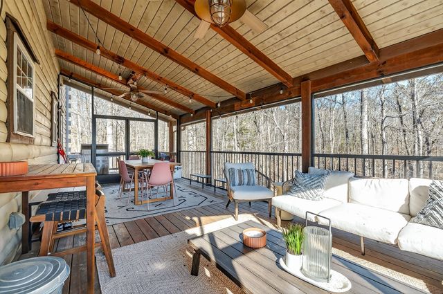 1105 Fairways Dr, Smithville, TN 37166