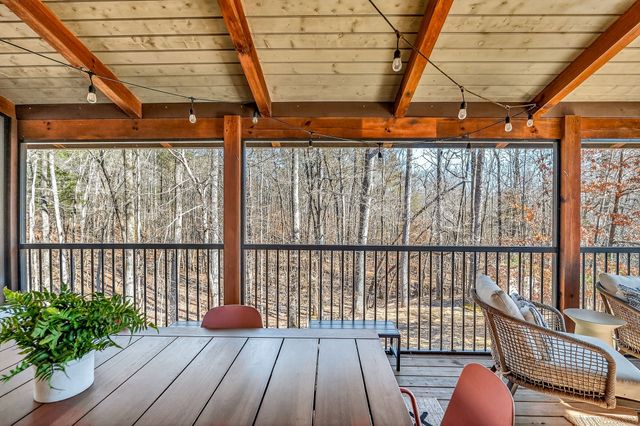 1105 Fairways Dr, Smithville, TN 37166