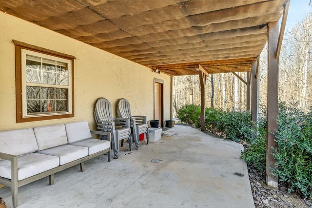 1105 Fairways Dr, Smithville, TN 37166