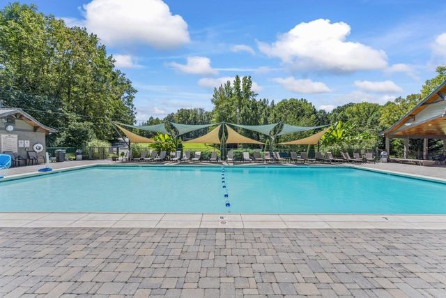 1105 Fairways Dr, Smithville, TN 37166