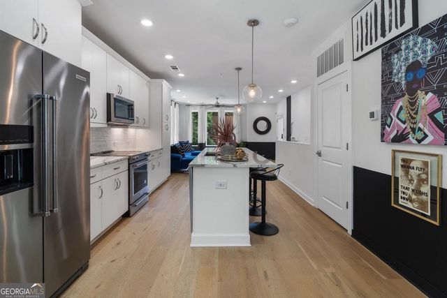371 Pratt Drive SE 207, Atlanta, GA 30315