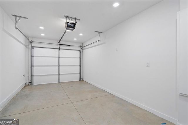371 Pratt Drive SE 207, Atlanta, GA 30315