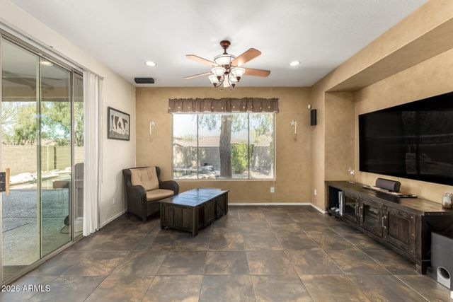 2116 W KURALT Drive, Anthem, AZ 85086