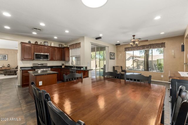 2116 W KURALT Drive, Anthem, AZ 85086