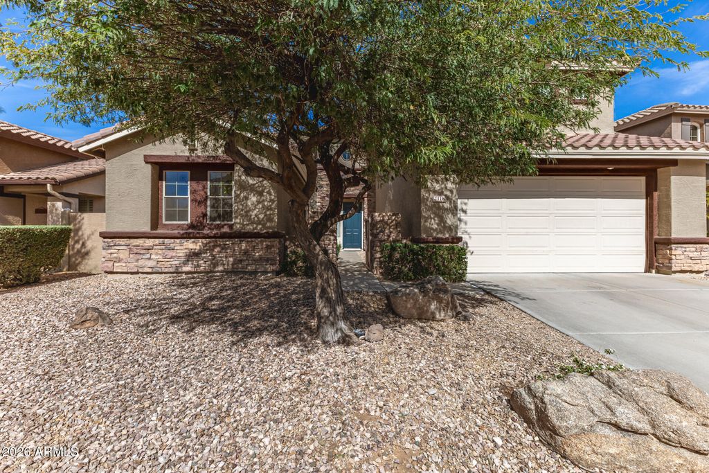 2116 W KURALT Drive, Anthem, AZ 85086
