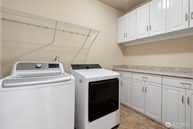 15372 SE 160th Place, Renton, WA 98058
