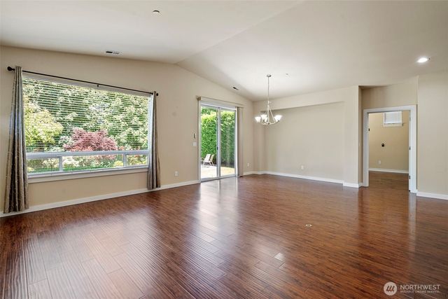 15372 SE 160th Place, Renton, WA 98058