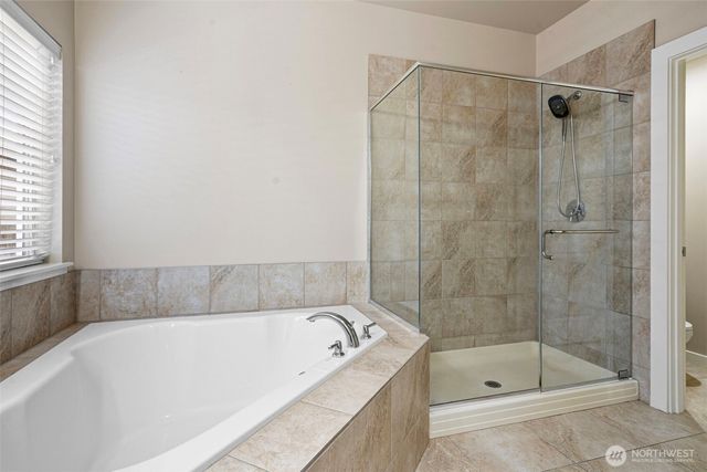 15372 SE 160th Place, Renton, WA 98058