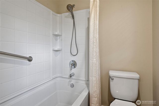 15372 SE 160th Place, Renton, WA 98058
