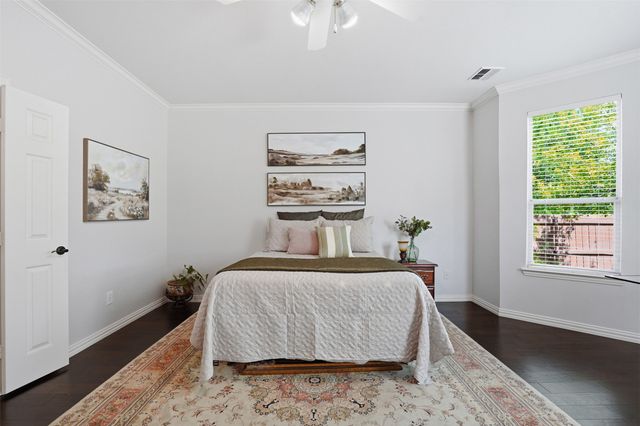 913 Royal Oaks Drive, Mckinney, TX 75072