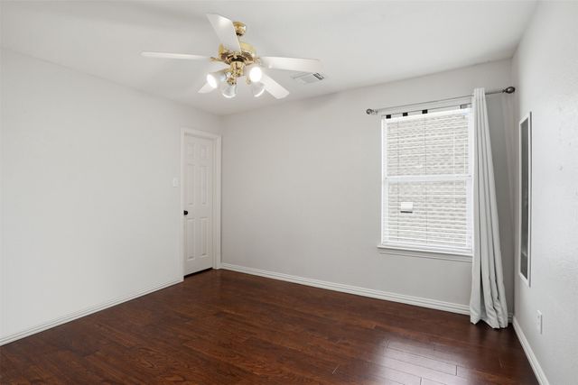 913 Royal Oaks Drive, Mckinney, TX 75072