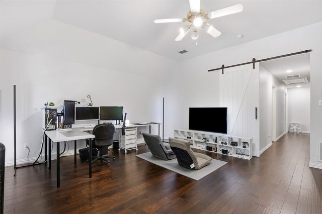 913 Royal Oaks Drive, Mckinney, TX 75072