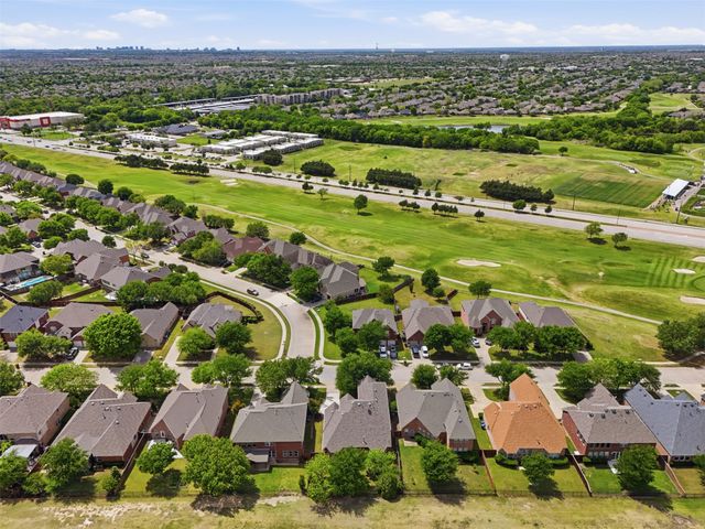 913 Royal Oaks Drive, Mckinney, TX 75072