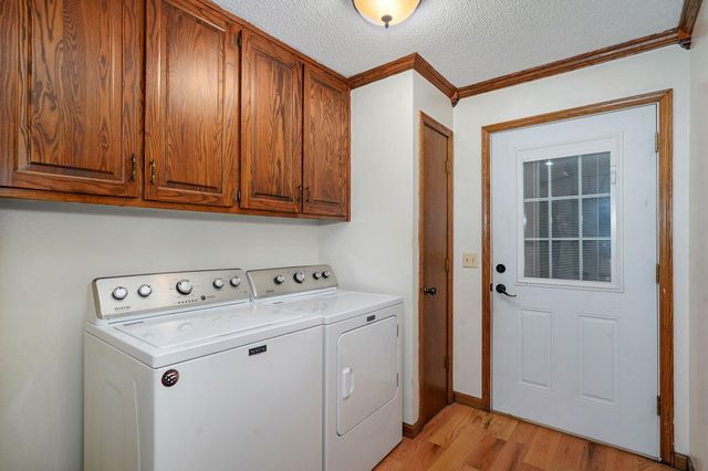 19038 Farm Road 2020, Aurora, MO 65605