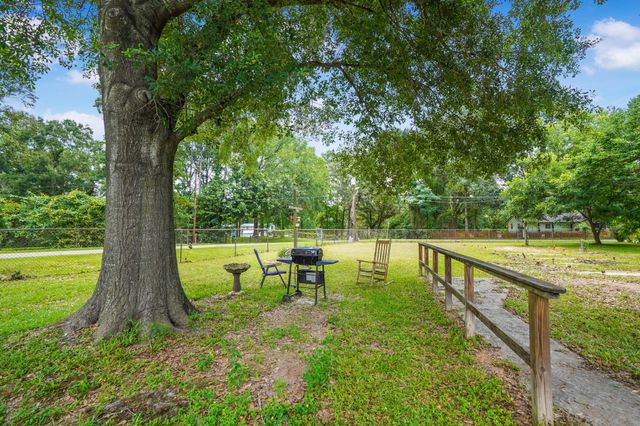 21974 Caney Drive, New Caney, TX 77357