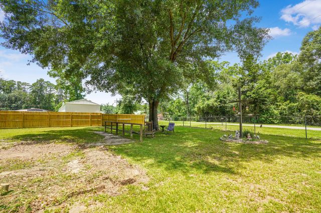 21974 Caney Drive, New Caney, TX 77357