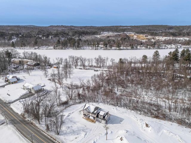 117 Merrimack Street, Hooksett, NH 03106