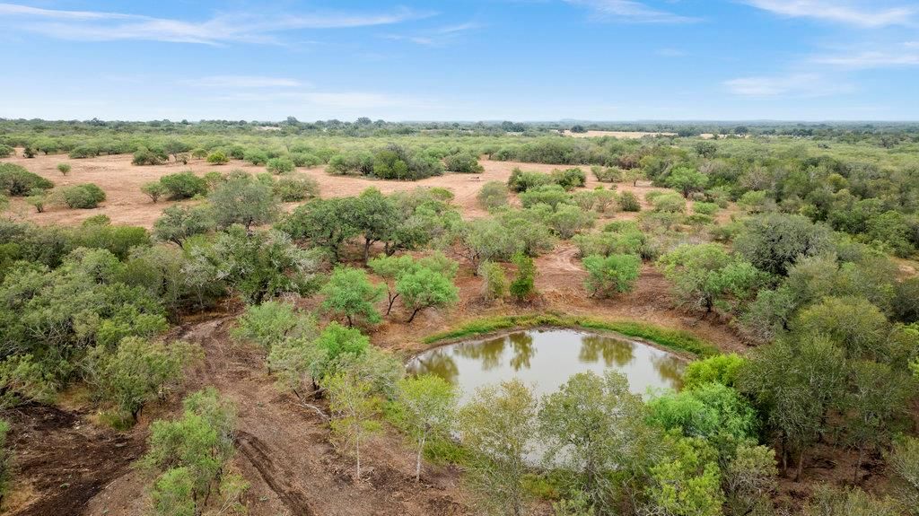 500 CR 171, Nixon, TX 78140