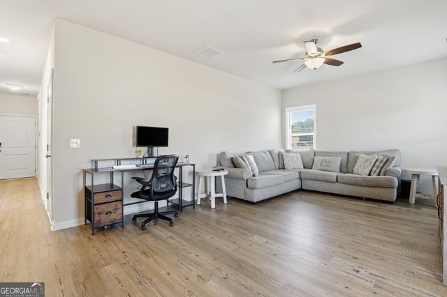 233 Caroline Way, Guyton, GA 31312