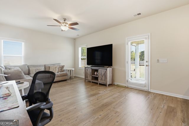 233 Caroline Way, Guyton, GA 31312