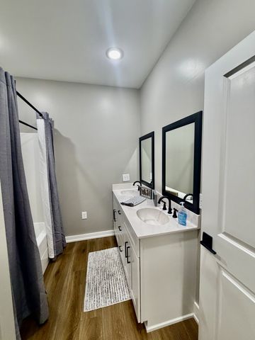 17 Tad Rd, Leoma, TN 38468