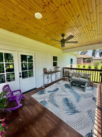 17 Tad Rd, Leoma, TN 38468