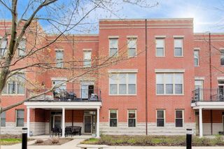 4010 N Clark Street C, Chicago, IL 60613