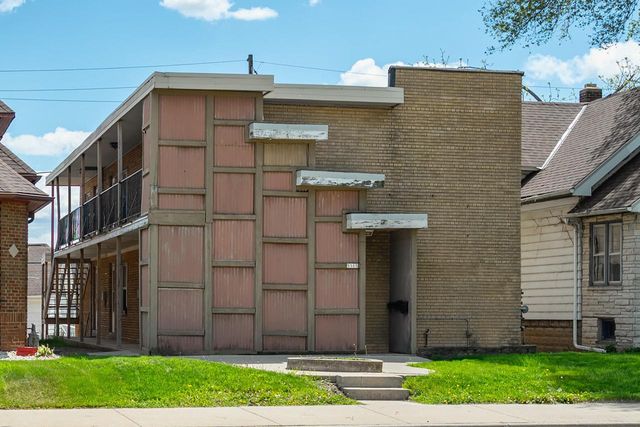 5315 National AVENUE, West Milwaukee, WI 53214